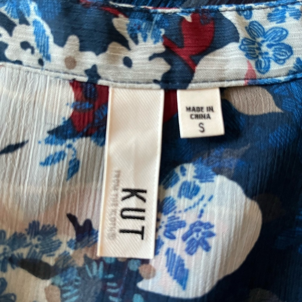 KUT from the Kloth Jasmine Chiffon Blouse - Picture 8 of 8